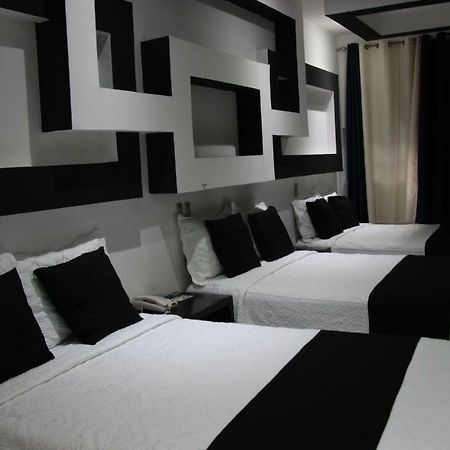 Hotel Dluxe 圣胡安－德洛斯拉戈斯 外观 照片