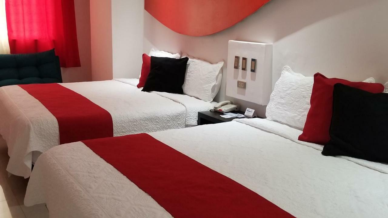 Hotel Dluxe 圣胡安－德洛斯拉戈斯 外观 照片