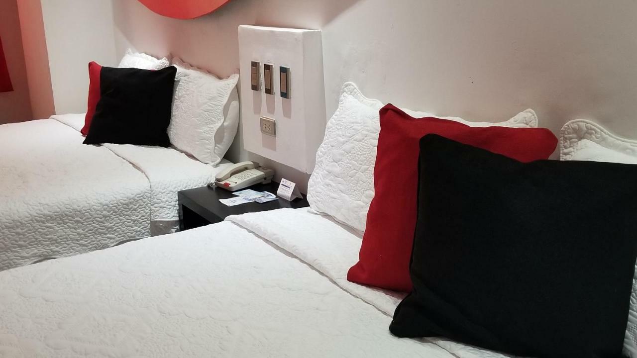 Hotel Dluxe 圣胡安－德洛斯拉戈斯 外观 照片