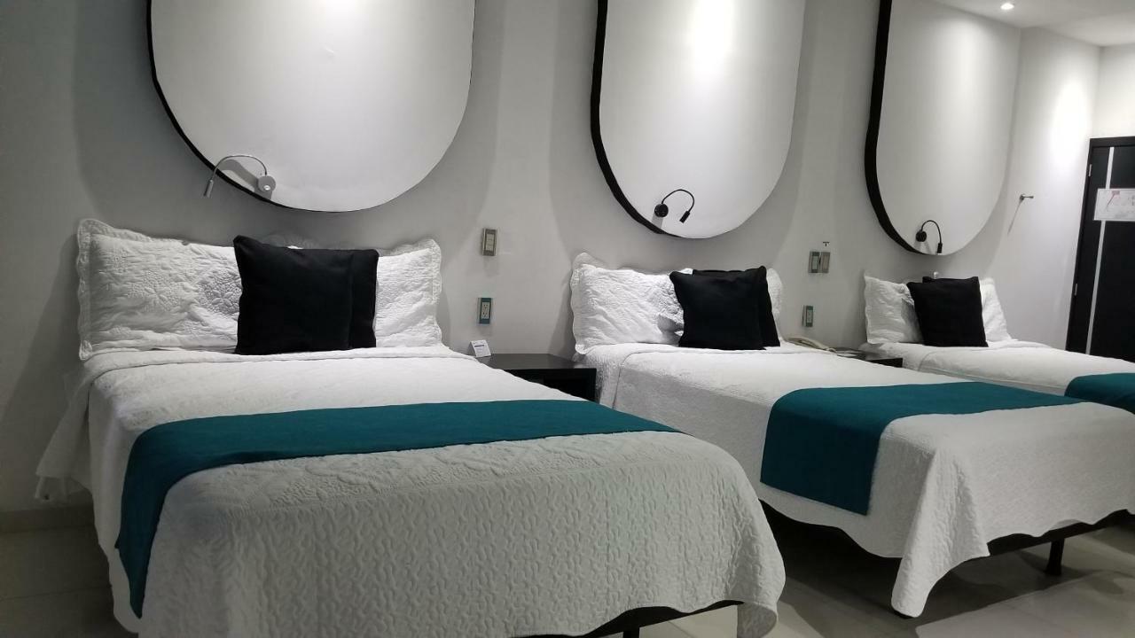 Hotel Dluxe 圣胡安－德洛斯拉戈斯 外观 照片