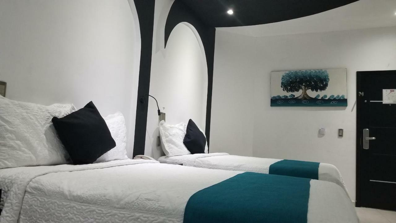 Hotel Dluxe 圣胡安－德洛斯拉戈斯 外观 照片