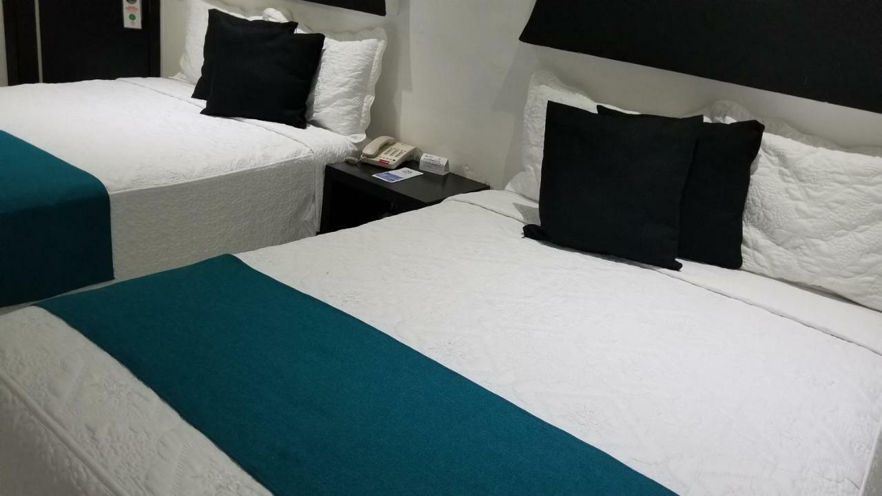 Hotel Dluxe 圣胡安－德洛斯拉戈斯 外观 照片
