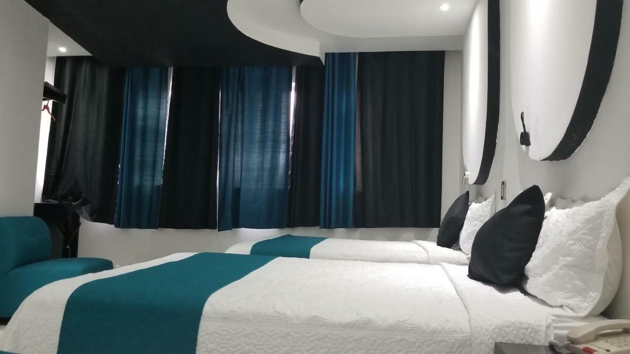 Hotel Dluxe 圣胡安－德洛斯拉戈斯 外观 照片