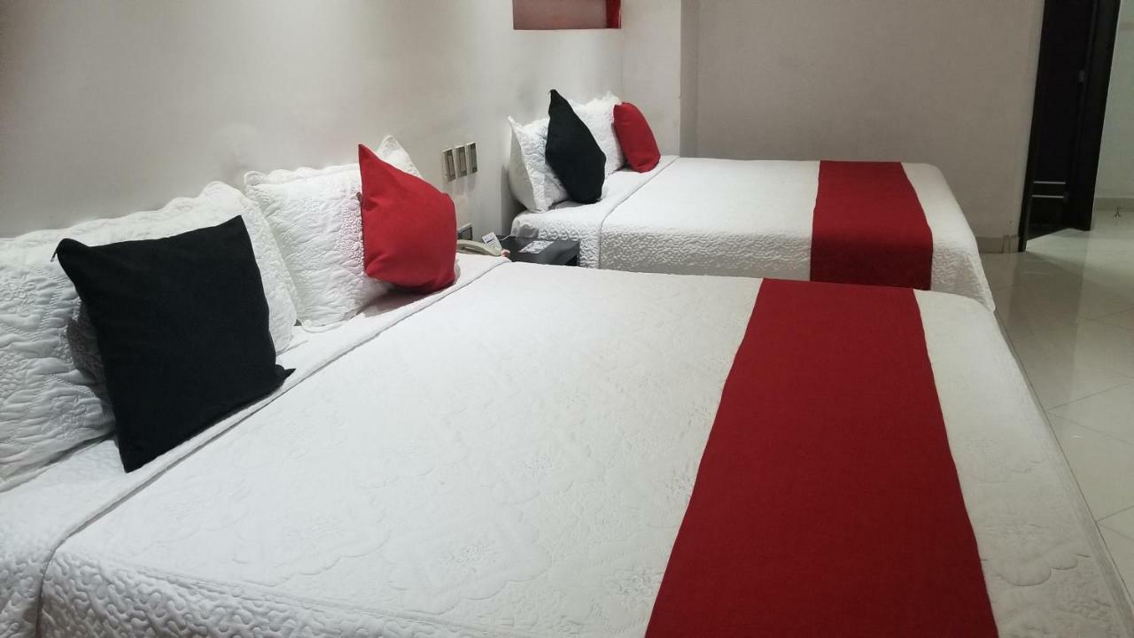 Hotel Dluxe 圣胡安－德洛斯拉戈斯 外观 照片