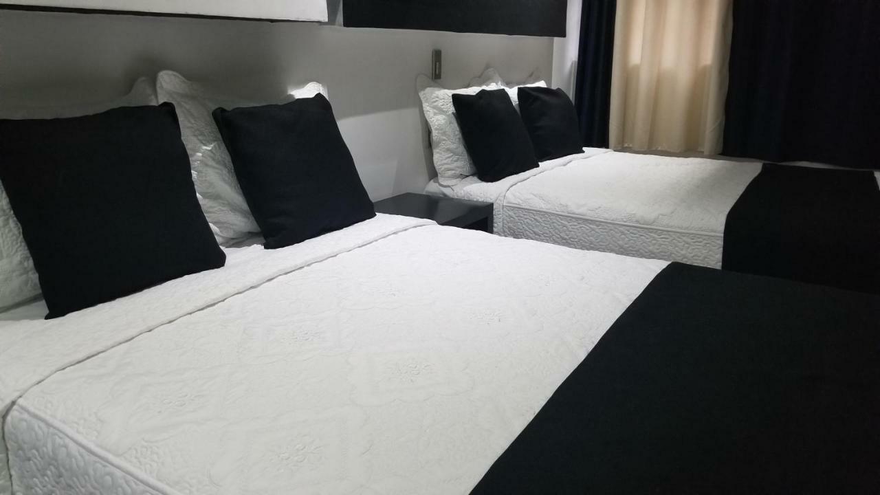 Hotel Dluxe 圣胡安－德洛斯拉戈斯 外观 照片