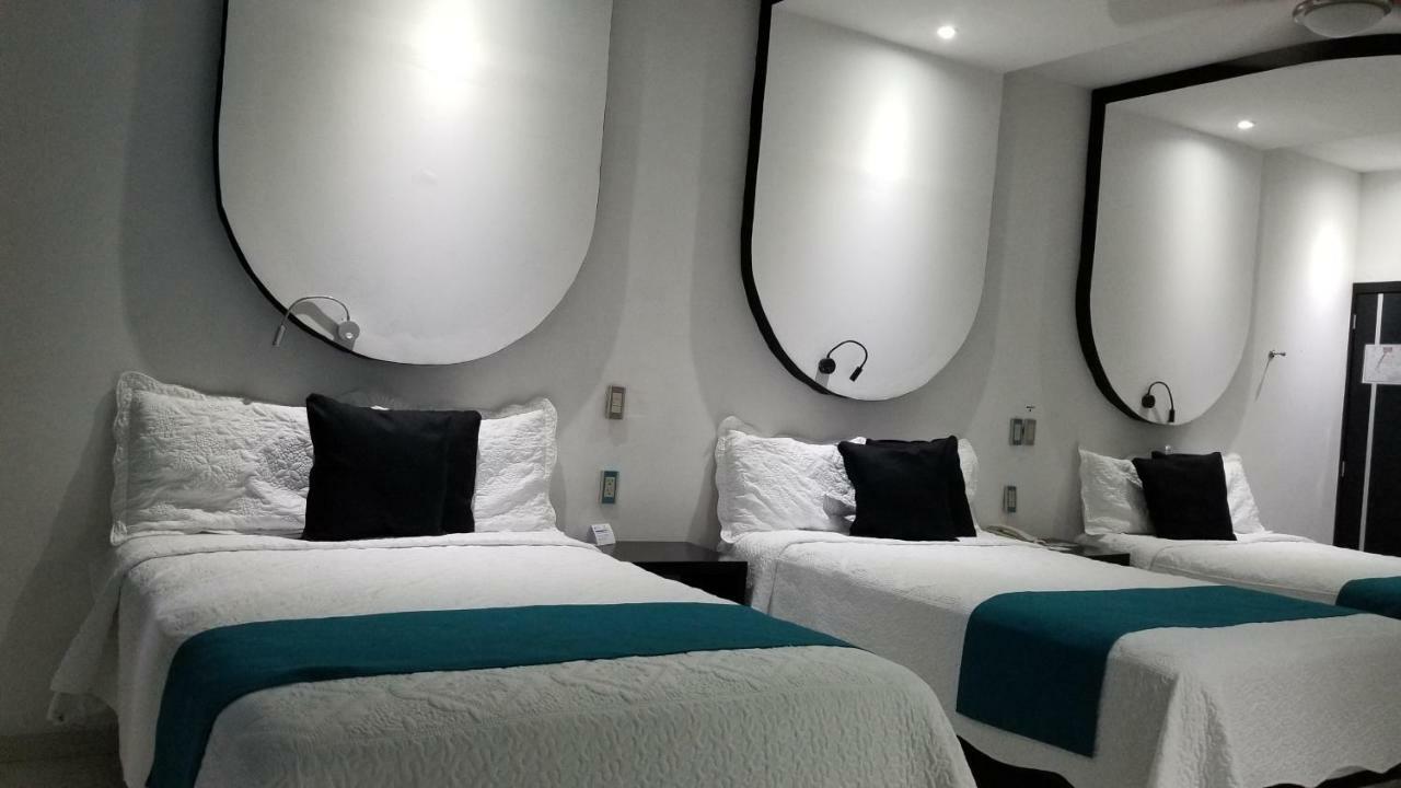 Hotel Dluxe 圣胡安－德洛斯拉戈斯 外观 照片