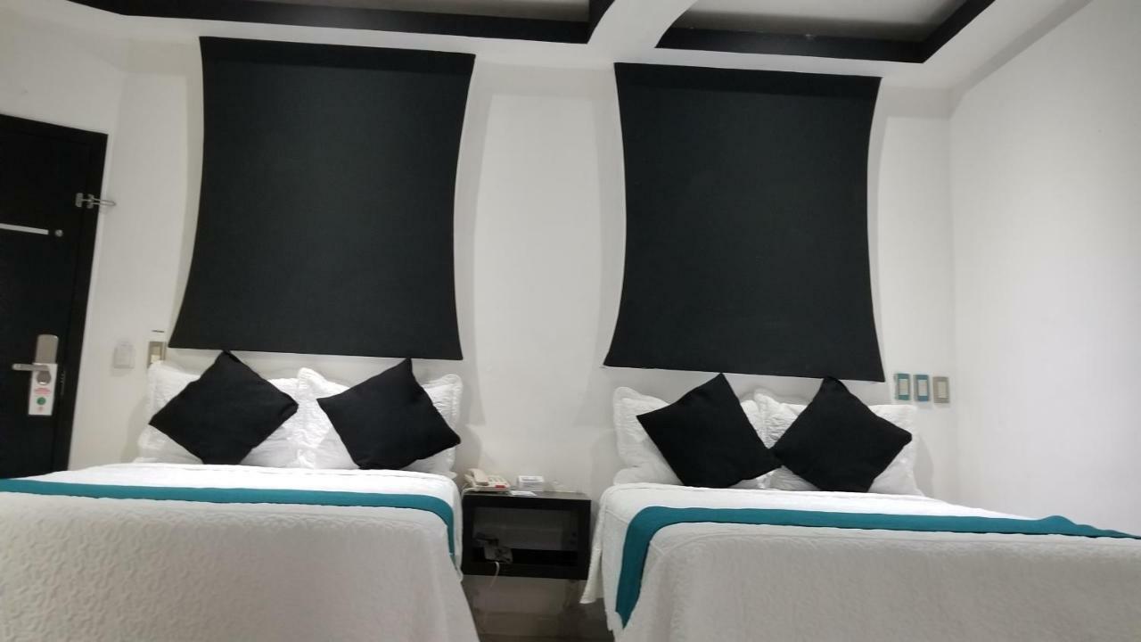 Hotel Dluxe 圣胡安－德洛斯拉戈斯 外观 照片