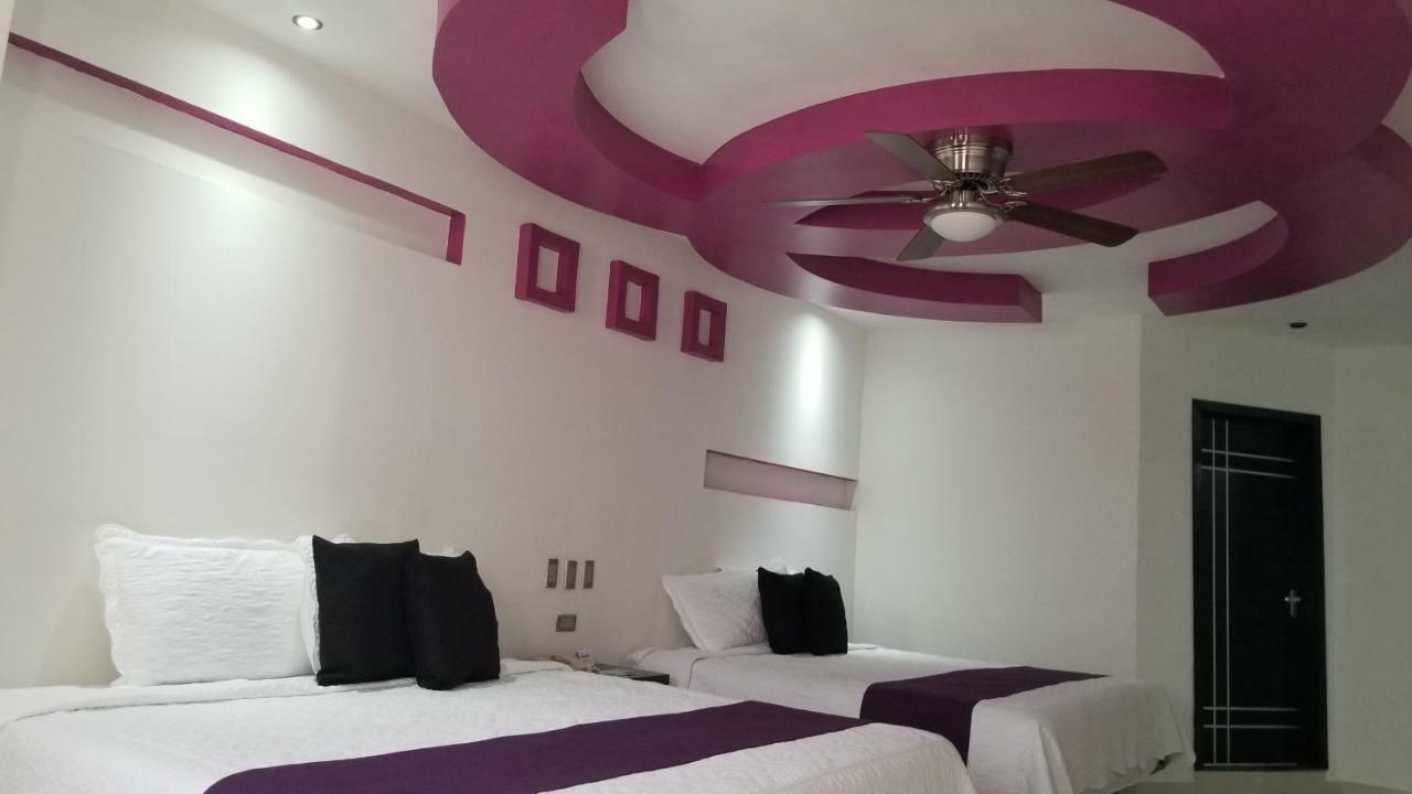 Hotel Dluxe 圣胡安－德洛斯拉戈斯 外观 照片