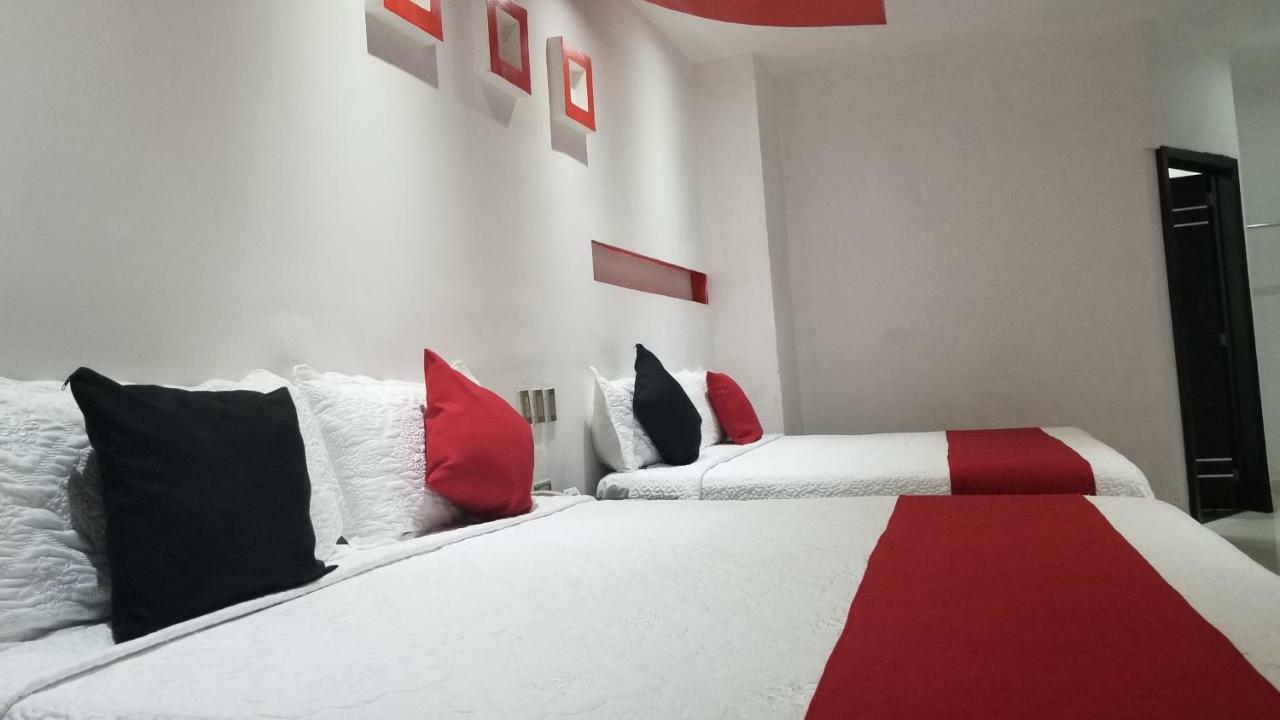 Hotel Dluxe 圣胡安－德洛斯拉戈斯 外观 照片